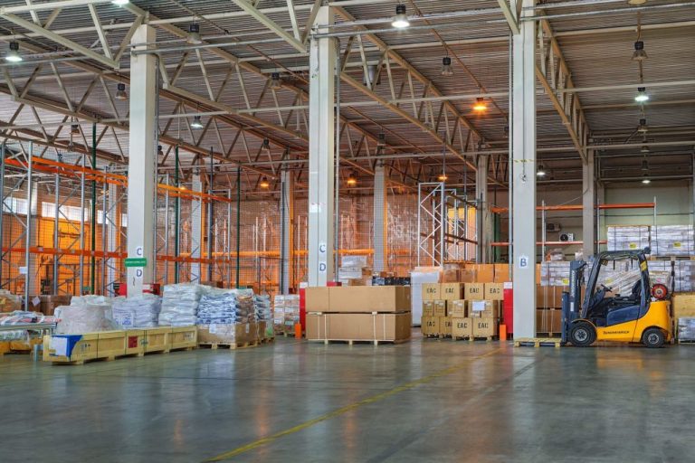 What is Warehousing? How many Types, Functions and Risk?