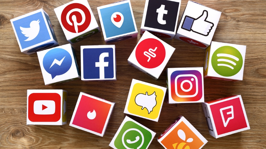 What is a Social Commerce platform? 