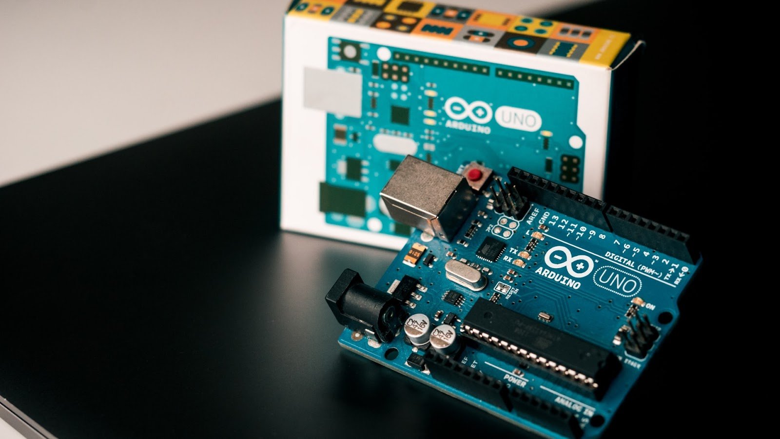 Ngôn ngữ lập trình arduino là gì