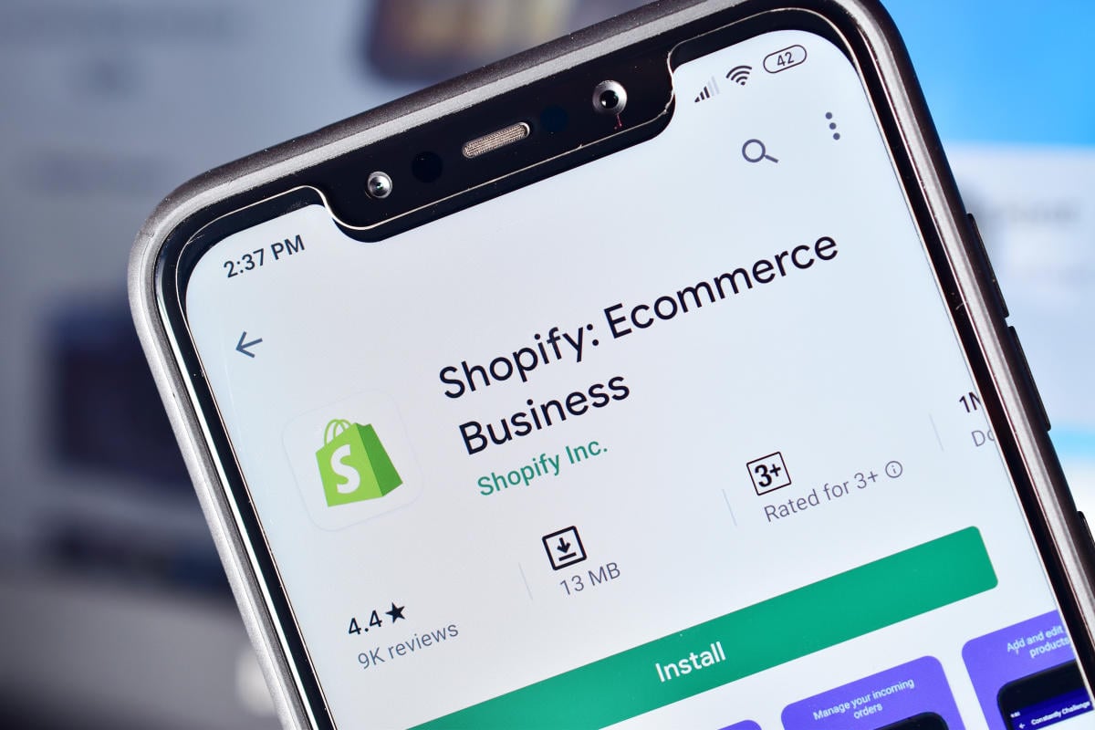 Review the benefits of using Shopify