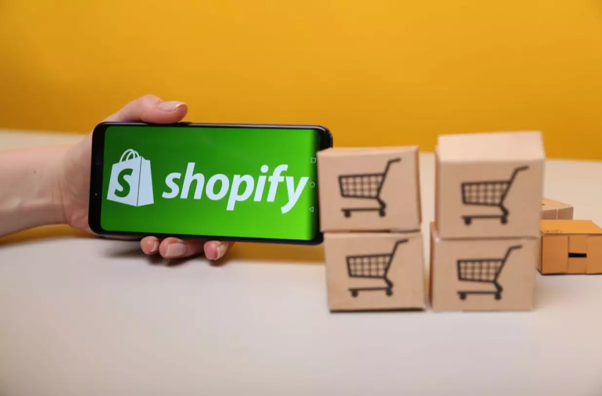 Khi nào doanh nghiệp nên sử dụng Shopify