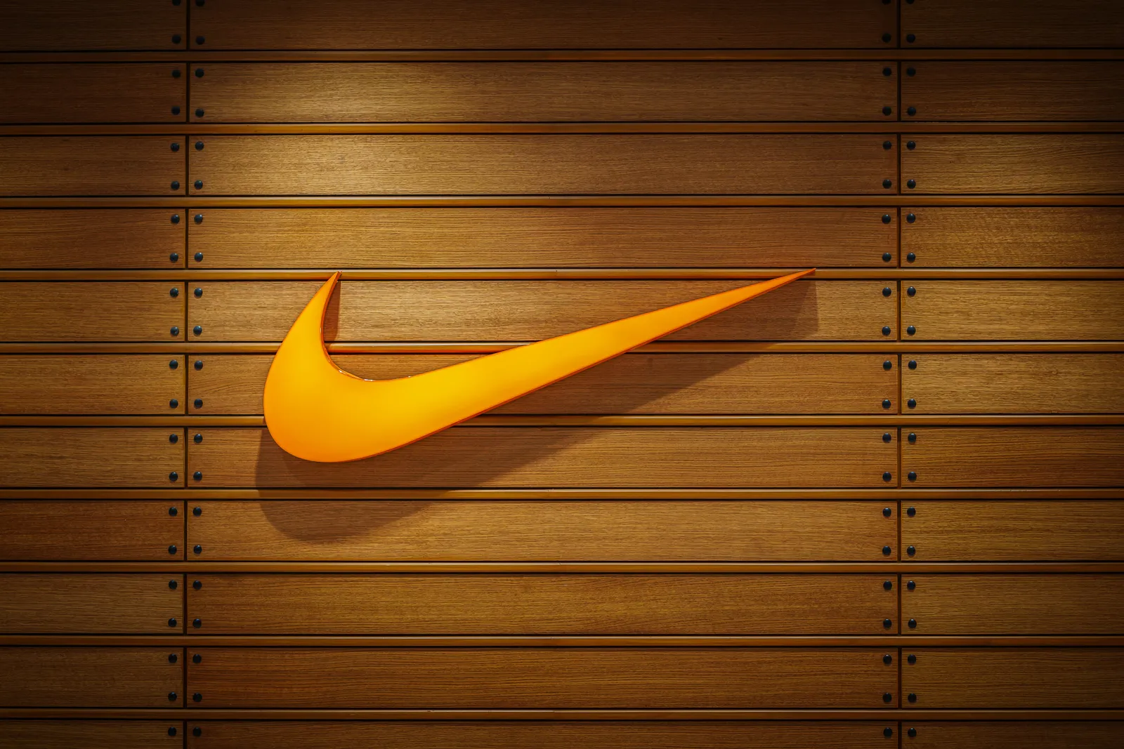 omnichannel retail examples nike